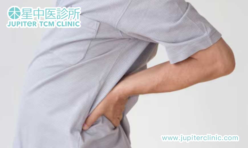 老年人「腰背痛」調理！中醫「強筋健骨」針灸，增強脊柱穩定性，改善活動能力，減少跌倒風險！