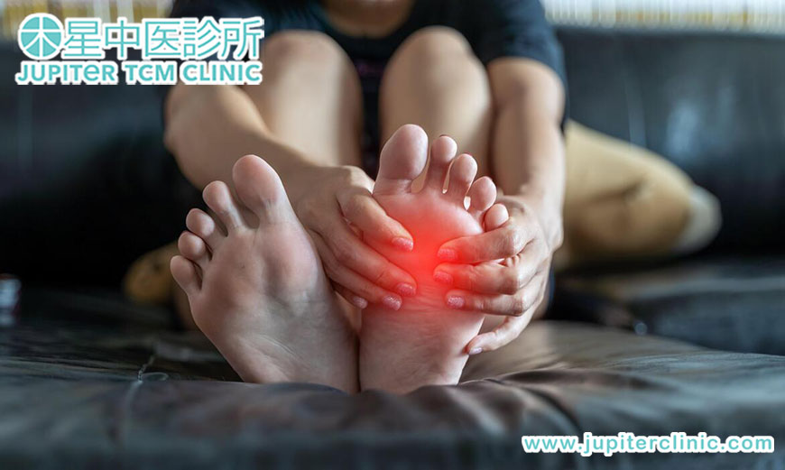 告別足底麻痛！踝管綜合症的「小針刀鬆解」與「綜合針灸」根治方案